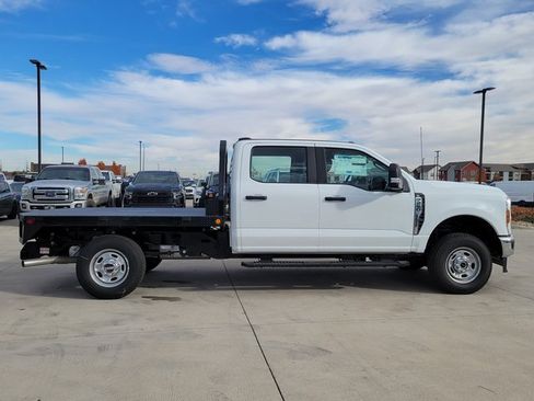 New 2025 Ford F250 XL w/ XL Chrome Package image 2