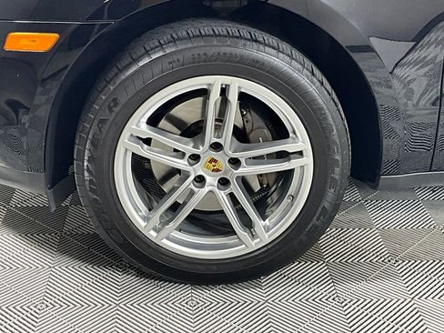 Used 2020 Porsche Macan image 30