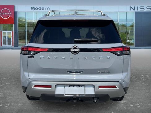 Certified 2025 Nissan Pathfinder Platinum w/ Cargo Package FWD image 7
