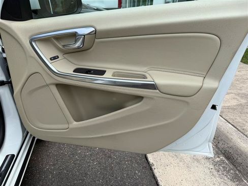Used 2015 Volvo V60 T5 Premier FWD image 53