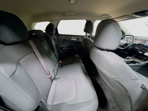 New 2026 Kia Sportage LX image 24