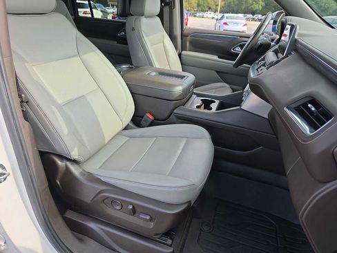 Used 2021 GMC Yukon XL SLT w/ SLT Premium Package image 38