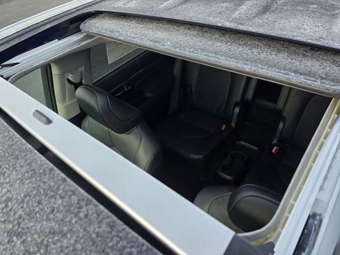 New 2026 Toyota Highlander Limited image 3