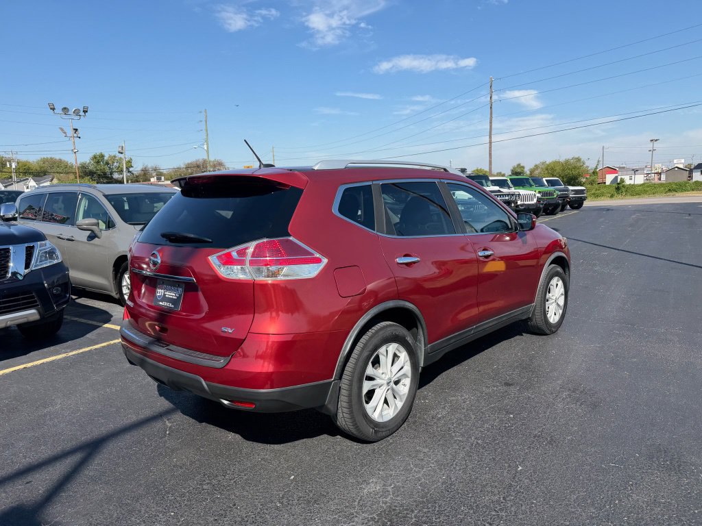 Used 2016 Nissan Rogue SV FWD image 3