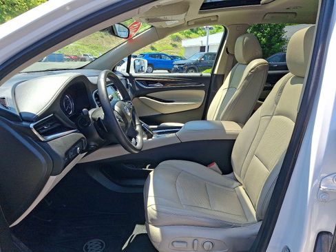 Used 2018 Buick Enclave Premium w/ Trailering Package AWD/4WD image 14