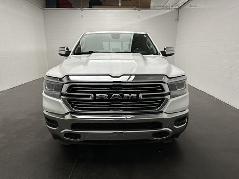 Used 2020 RAM 1500 Laramie AWD/4WD image 3