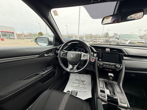 Used 2020 Honda Civic EX image 9