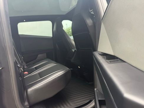 Used 2024 Tesla Cybertruck AWD Crew Cab image 31