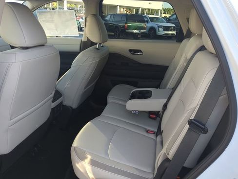 New 2026 Nissan Pathfinder SL w/ Cargo Package FWD image 14