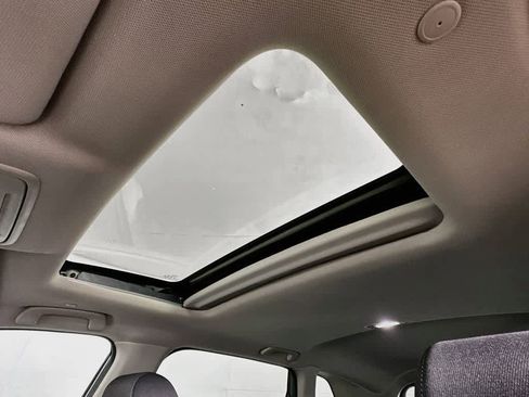 Used 2025 Honda CR-V EX image 30