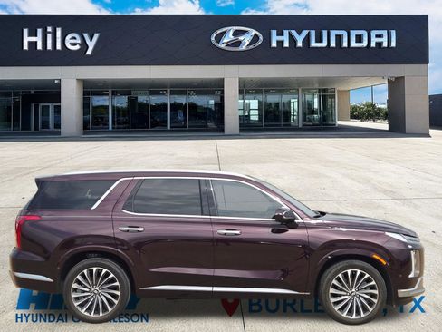 Used 2025 Hyundai Palisade Calligraphy AWD/4WD image 3