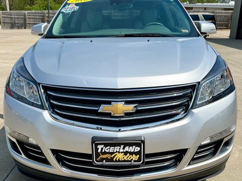 Used 2016 Chevrolet Traverse LTZ FWD image 2