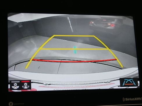 Used 2021 Toyota Camry SE image 13