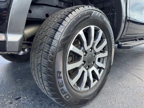 Used 2019 Ford Ranger XLT w/ Equipment Group 302A Luxury AWD/4WD image 10
