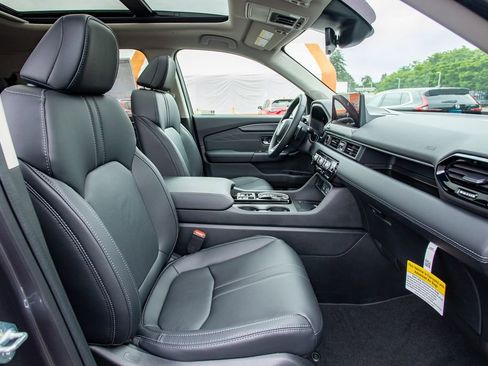 New 2026 Honda Pilot Touring image 17