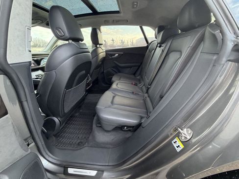 Used 2019 Audi Q8 Prestige w/ Luxury Package image 20