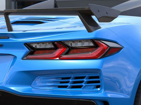 New 2025 Chevrolet Corvette E-Ray w/ Battery Protection Package image 11