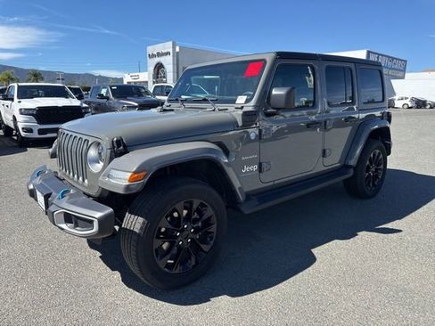 Used 2023 Jeep Wrangler Unlimited Sahara w/ Cold Weather Group image 3