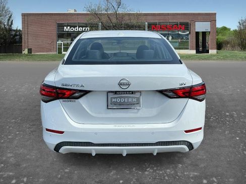 Certified 2024 Nissan Sentra SV FWD image 3