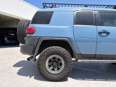 Used 2014 Toyota FJ Cruiser 4WD w/ Trail Teams Ultimate Edition image 5