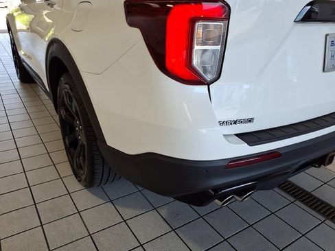 Used 2021 Ford Explorer ST w/ Equipment Group 401A AWD/4WD image 23