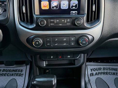 Used 2017 Chevrolet Colorado LT w/ LT Convenience Package image 17