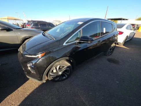 Used 2023 Chevrolet Bolt LT w/ Infotainment Package image 5