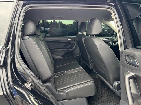 Used 2023 Volkswagen Tiguan SE FWD image 13