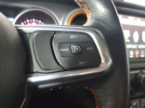 Used 2022 Jeep Gladiator Mojave w/ Cold Weather Group AWD/4WD image 23