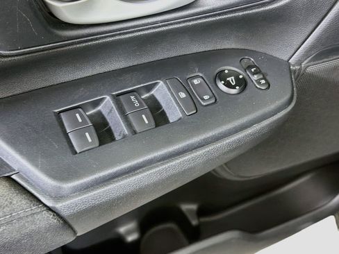 Used 2020 Honda CR-V LX image 15