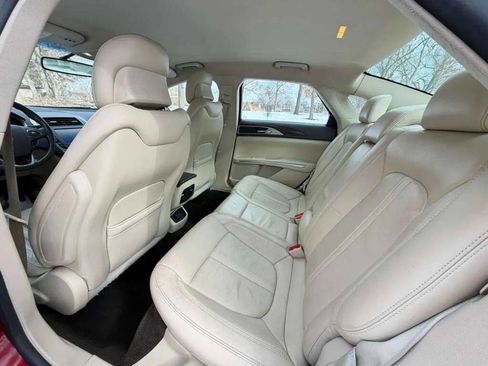 Used 2013 Lincoln MKZ image 9