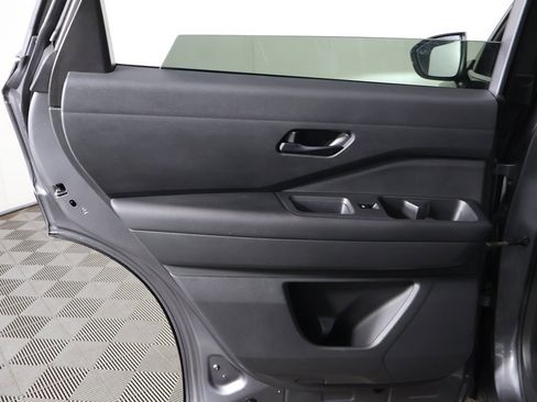 Used 2023 Nissan Pathfinder SV image 24