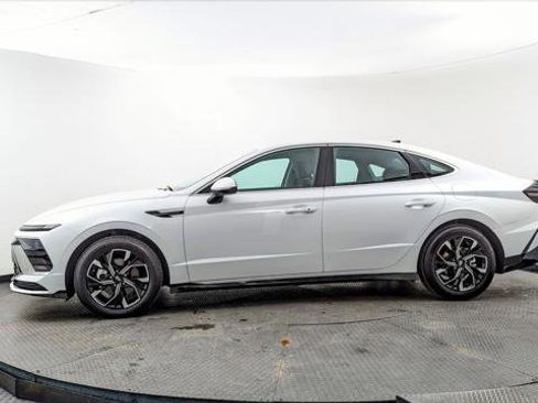 Used 2024 Hyundai Sonata SEL image 3