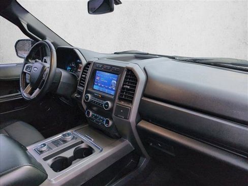 Used 2021 Ford Expedition XLT image 23