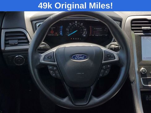 Used 2020 Ford Fusion SE FWD image 28