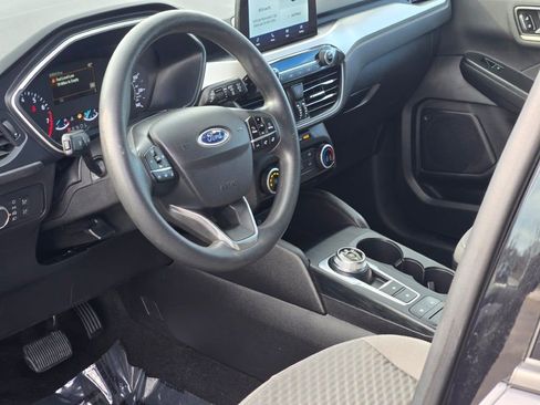 Used 2022 Ford Escape SE image 21