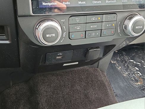 Used 2018 Ford F150 XLT w/ Equipment Group 301A Mid image 28