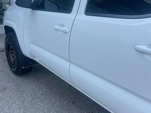 Used 2023 Toyota Tacoma SR AWD/4WD image 16
