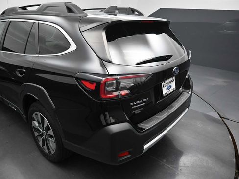 Used 2023 Subaru Outback Limited XT AWD/4WD image 14