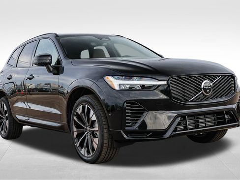 New 2026 Volvo XC60 T8 Plus w/ Protection Package Premier image 3