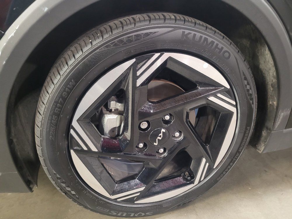 Used 2025 Kia K4 EX FWD image 31