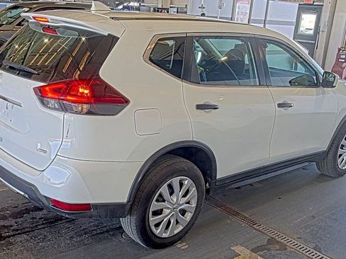 Used 2020 Nissan Rogue S image 3