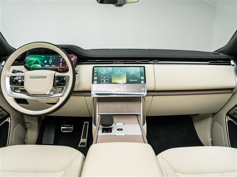 New 2026 Land Rover Range Rover SE image 18