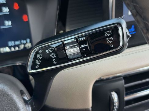 Used 2024 Lincoln Corsair AWD w/ Equipment Group 101A image 16