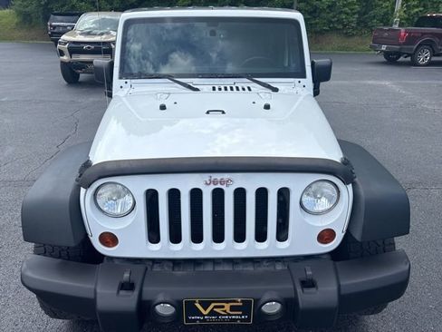 Used 2013 Jeep Wrangler Unlimited Sport AWD/4WD image 10