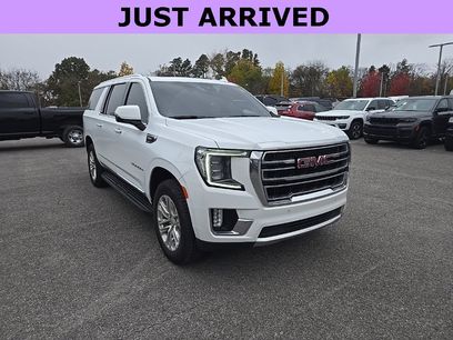 Used 2024 GMC Yukon XL SLT w/ SLT Luxury Package