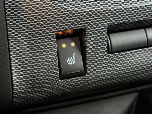 Used 2012 Dodge Challenger R/T RWD image 19