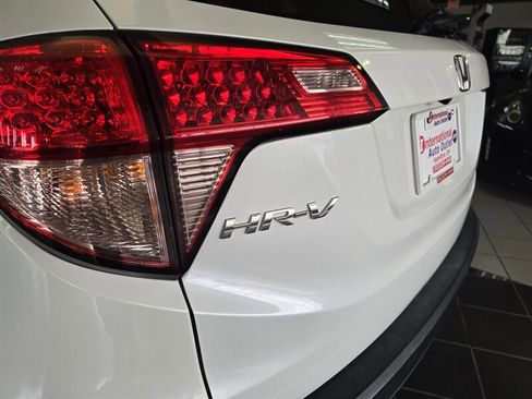 Used 2016 Honda HR-V LX image 20