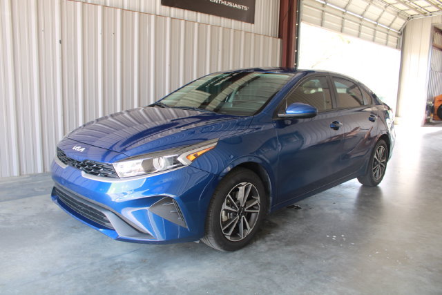 Used 2023 Kia Forte LXS FWD image 4