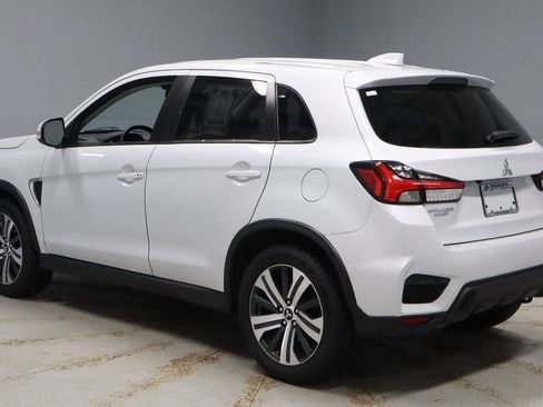 Used 2024 Mitsubishi Outlander Sport SE image 8